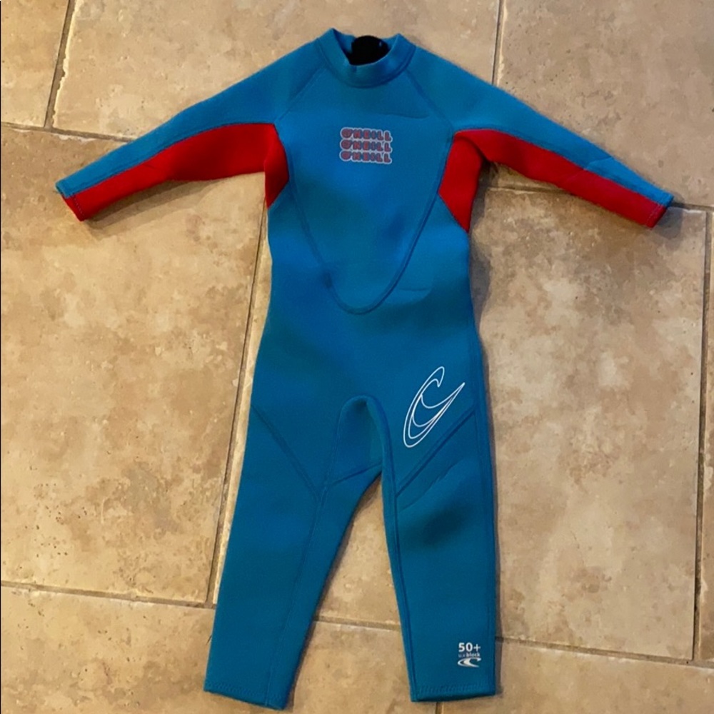 O’Neill boys reactor 2mm wetsuit size 2